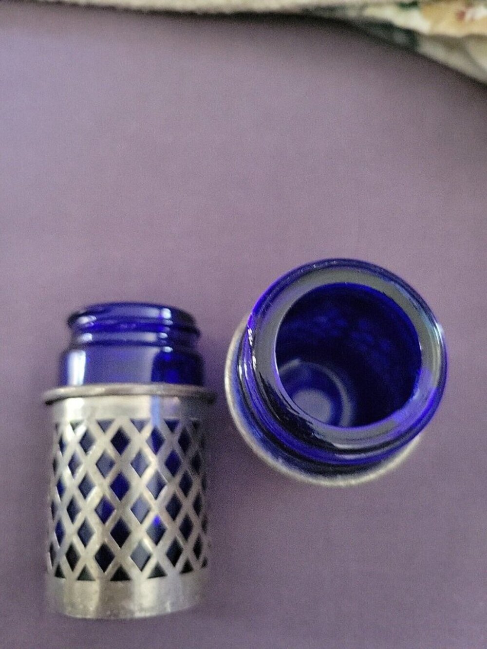 GSA GODINGER SILVER ART CO. Cobalt Blue Bottle Salt  Pepper  Shakers Vtg 2.5 in